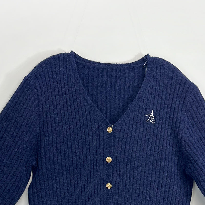 ZhiKnit American retro short fitted knitted cardigan for women, suitable for autumn and winter as an inner layer or base layer top sweater